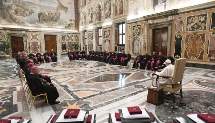 Comisión vaticana antiabusos en asamblea plenaria con el Papa Francisco