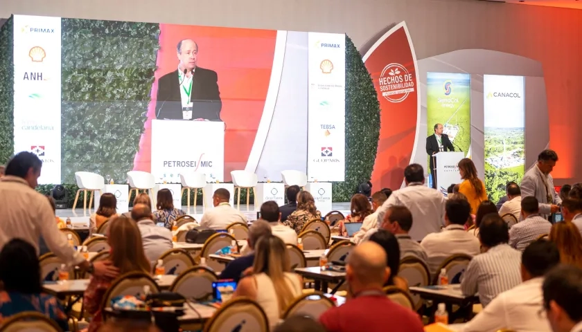 Francisco Lloreda en el Congreso de la ACP