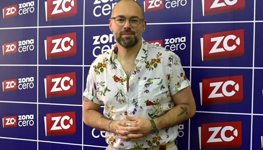 Santiago Cruz, intérprete y compositor