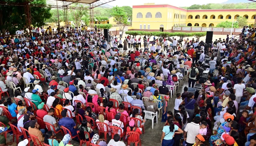 Encuentro del Presidente Petro con indígenas en La Guajira