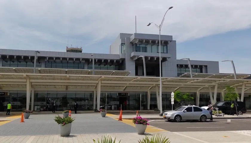 Fachada del aeropuerto Ernesto Cortissoz.