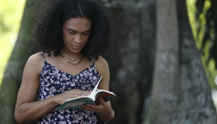 Escritora colombiana Flor Bárcenas