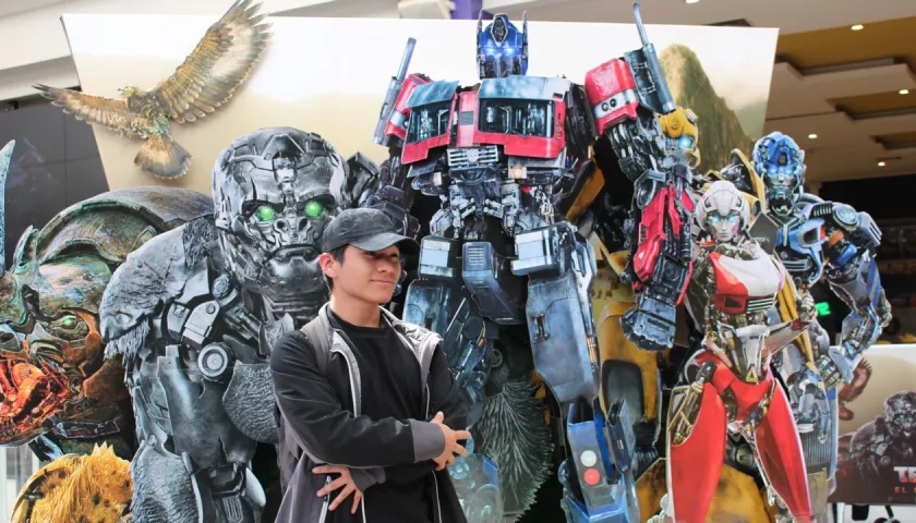 Fanáticos acuden al preestreno para la prensa de la película 'Transformers: el despertar de las bestias'.