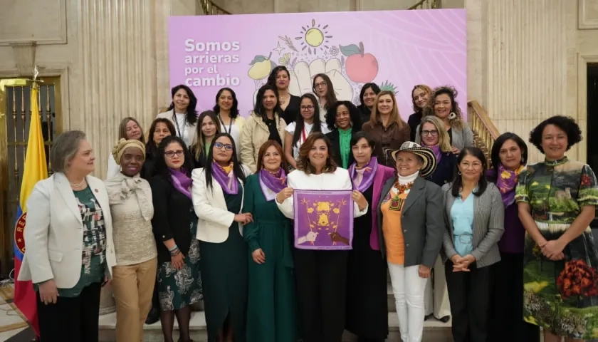 Posesionan a Aura María Duarte, en Asuntos agropecuarios, y Martha Carvajalino, en Desarrollo Rural.