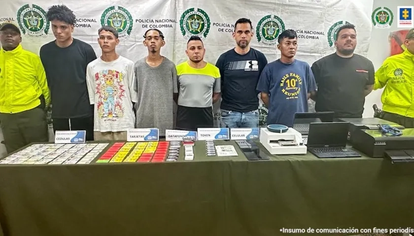 Los capturados por la Policía. 