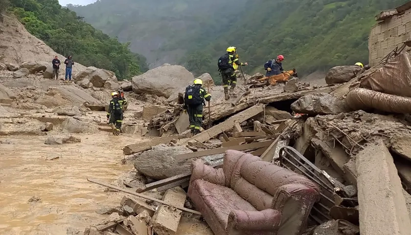 Se eleva la cifra de muertos en tragedia de Quetame.