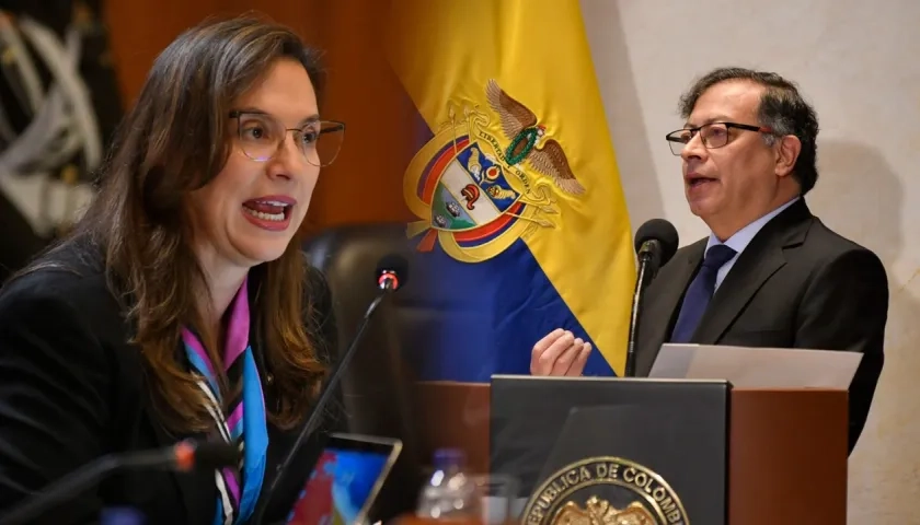 La magistrada Natalia Ángel Cobo en la audiencia con el Presidente Gustavo Petro..