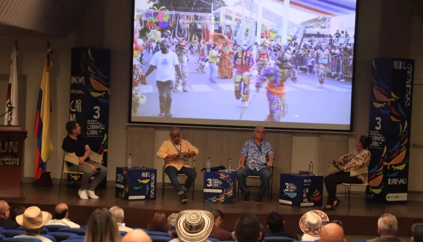 Segundo día del III Encuentro Internacional de Carnavales del Caribe.