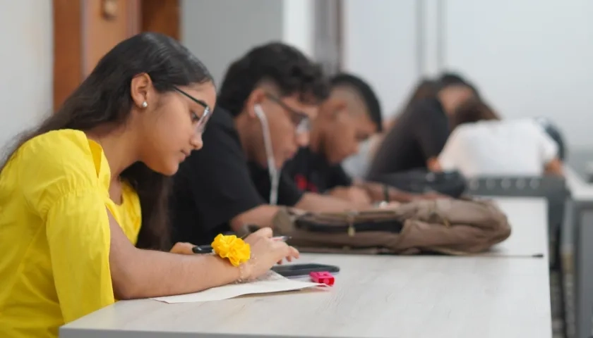 Estudiantes de la IUB.