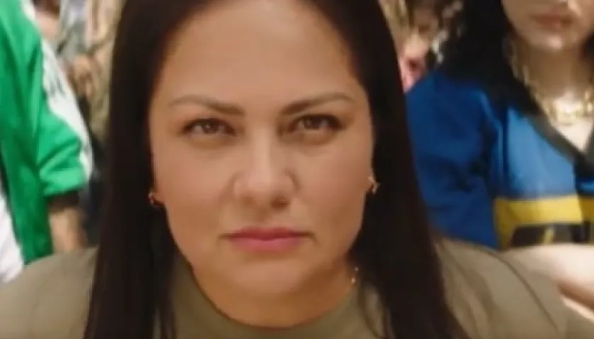 Lili Melgar en el video de 'El jefe'.