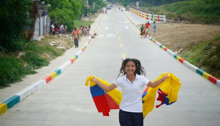 Entrega de pavimento en Lipaya