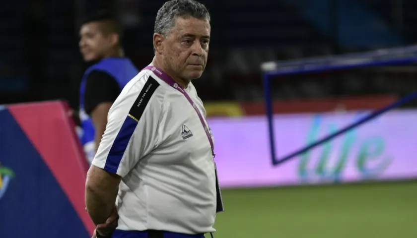 Pedro Sarmiento, técnico saliente del Once Caldas. 