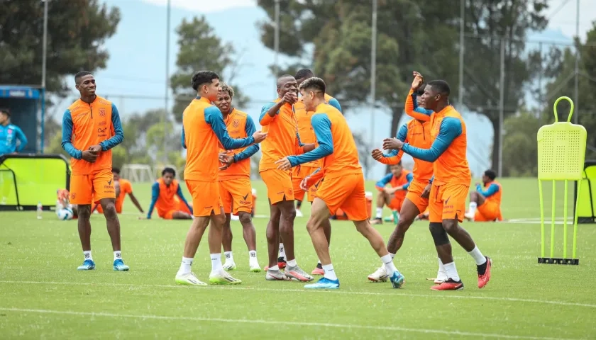 Jugadores de la Selección Ecuador en los entrenamientos de este domingo