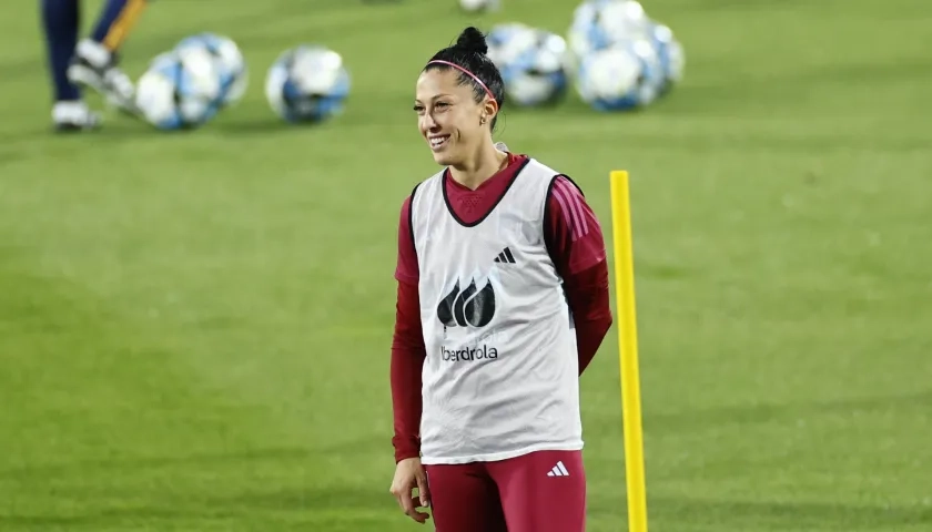 Jenni Hermoso en un entrenamiento de la selección española femenina.