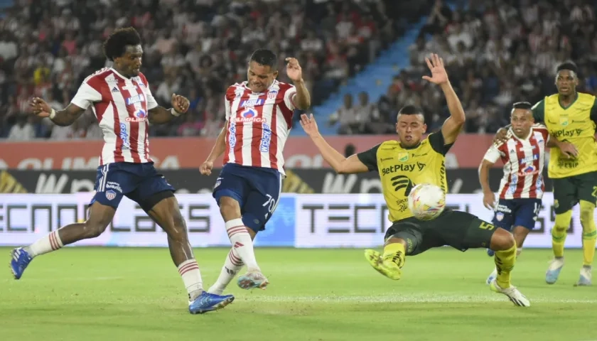 El segundo gol del Junior marcado por Didier Moreno tras asistencia de 'Cariaco' González