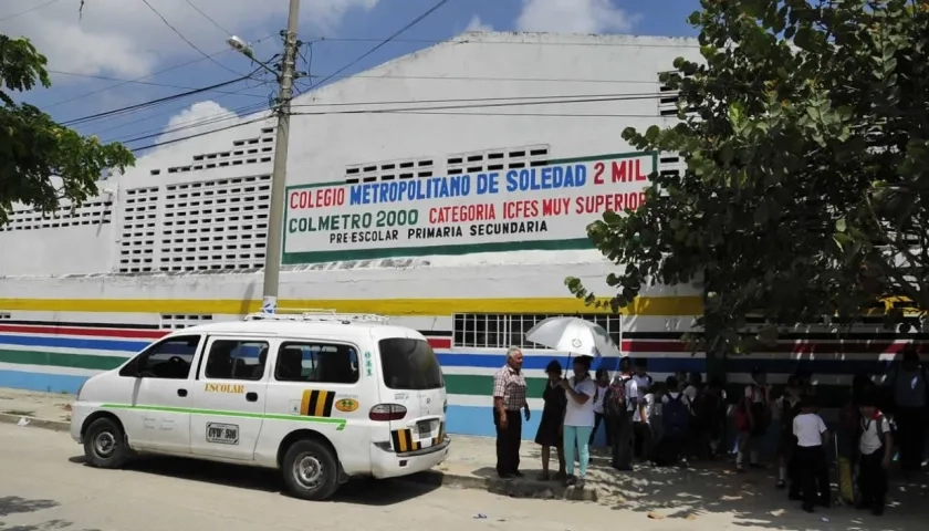 Colegio Metropolitano de Soledad 2.000.