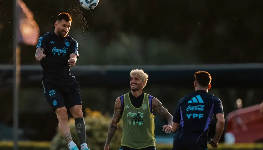 Lionel Messi comandará el ataque de Argentina en la Bombonera. 