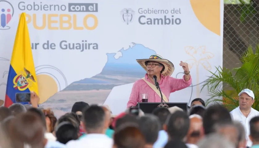 El Presidente Gustavo Petro en una de las visitas a La Guajira