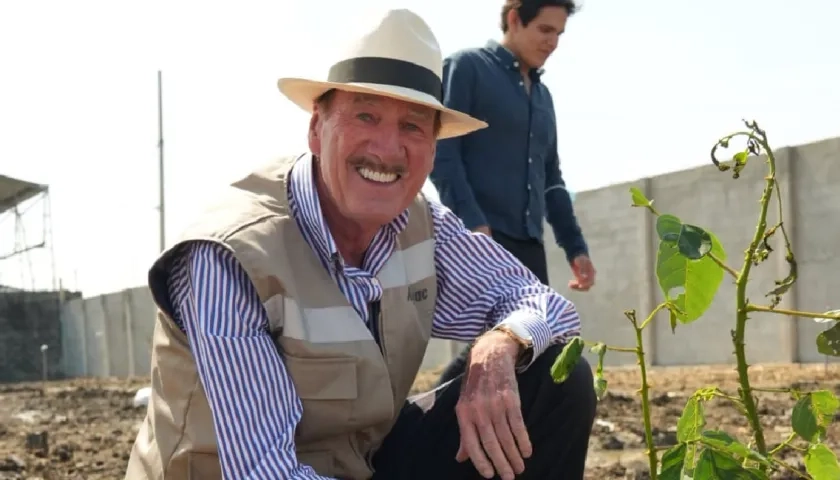 Collin Armstrong, cónsul honorario de Reino Unido. 