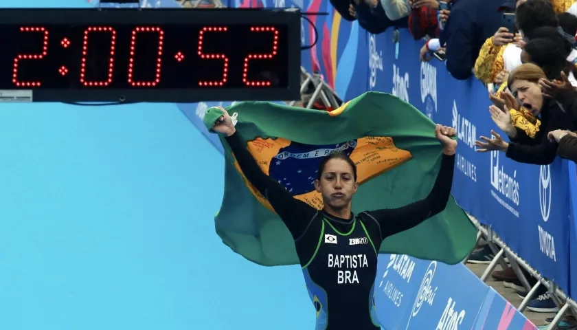 La triatleta brasileña Luisa Baptista