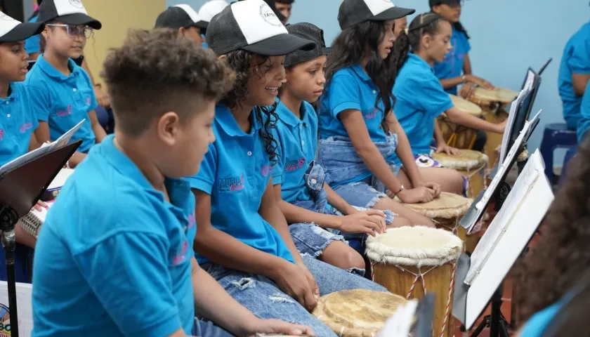 Niños en concierto.