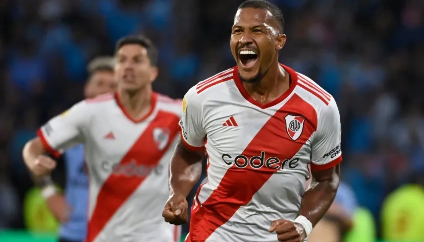 Salomón Rondón marcó 10 goles en un año en River Plate. 