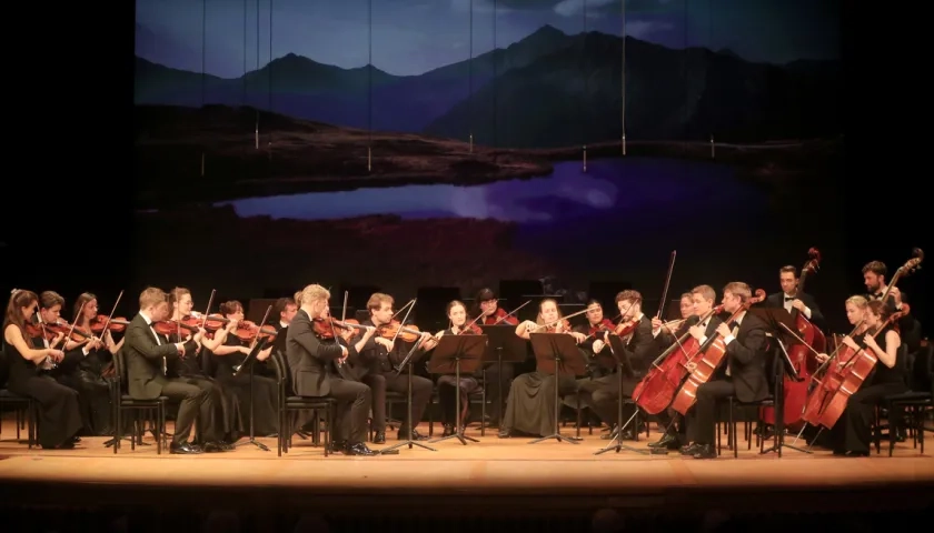 Integrantes de la Orquesta Ensamble Allegria.