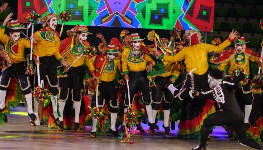 Danza de Garabato en el Fin de Semana de la Tradición 