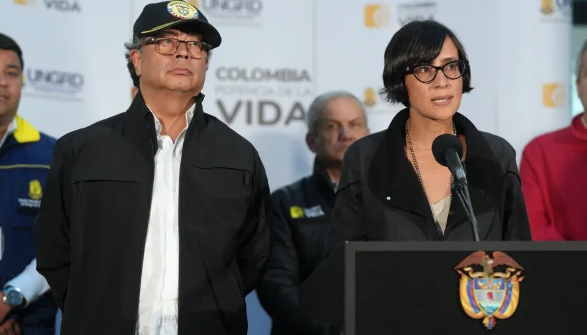 Presidente Gustavo Petro y la ministra de Ambiente, Susana Mohamad.