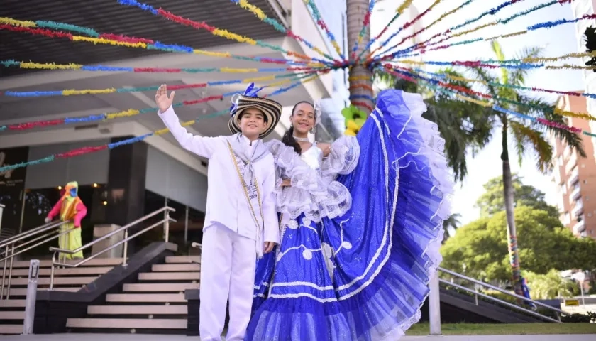 Mariana Zabaleta y Samuel Bermúdez, Reyes Infantiles del Carnaval de Periodistas 2024.