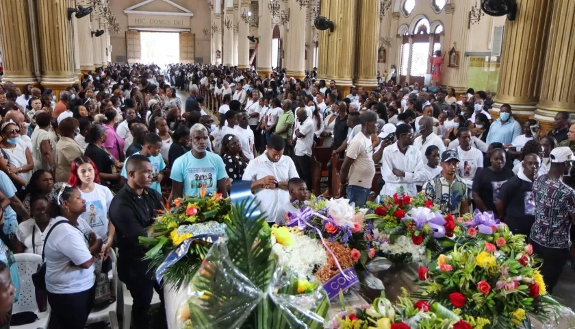 Una multitud acudió a la Catedral San Francisco de Asís de Quibdó