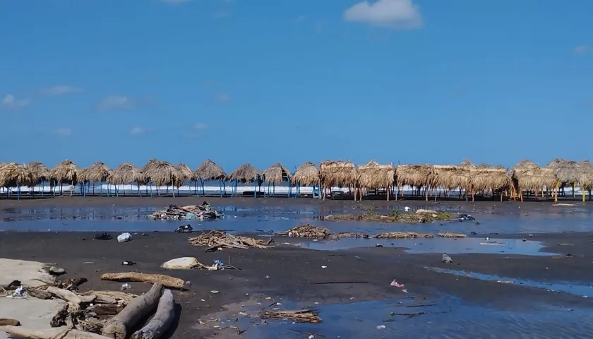 Casetas inundadas en Puerto Colombia. 