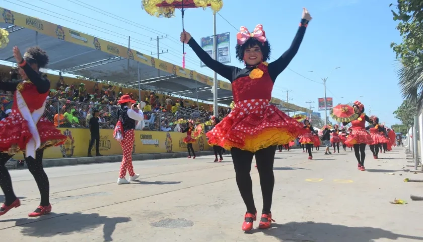 Las Negritas Puloy desfilaron en el Cumbiódromo de la Vía 40.