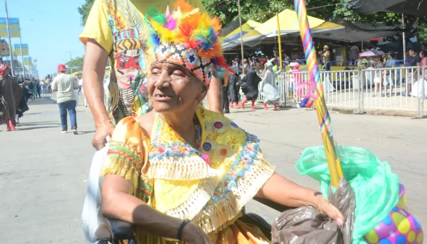 María Gómez Serrano, directora Danza de Indios e Indias de Trenzas Chimilas.