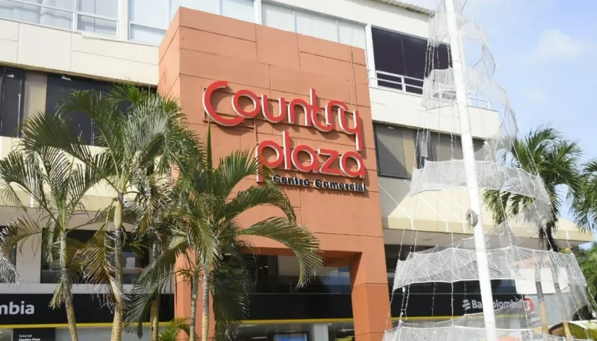 Centro Comercial Country Plaza. 