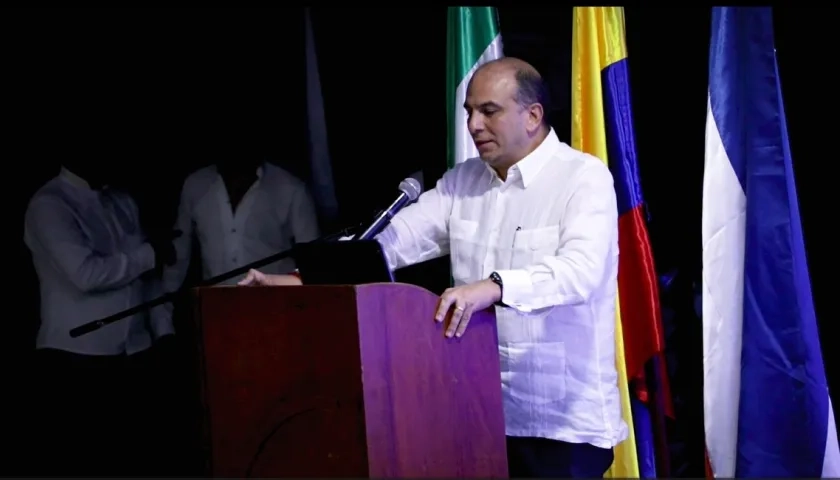 El Defensor del Pueblo, Carlos Camargo.