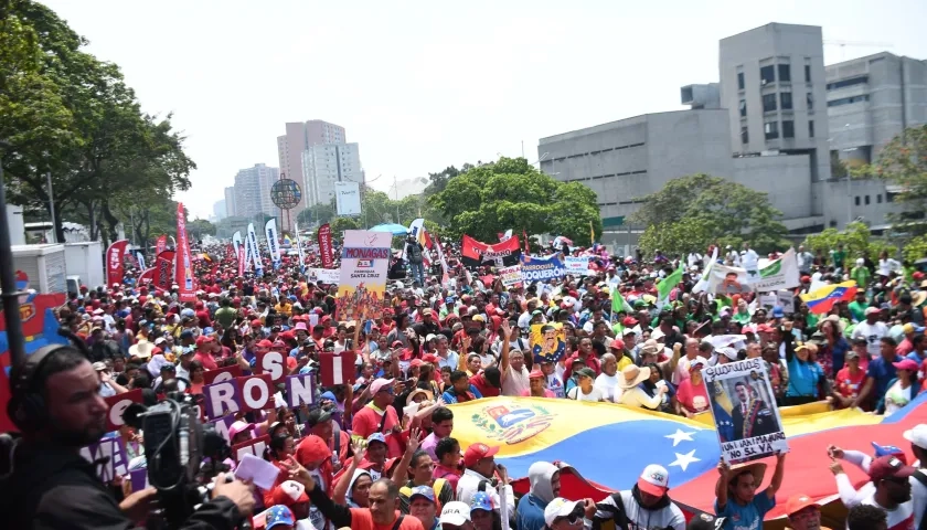 La masiva marcha chavista en Caracas de este lunes