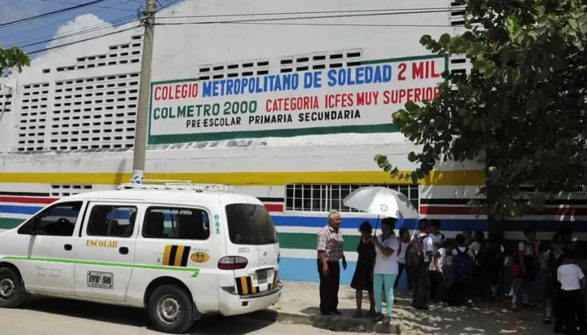 Colegio Metropolitano de Soledad 2.000