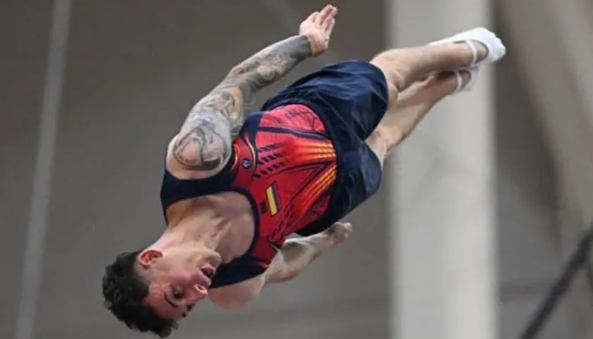 Ángel Hernández competirá en la modalidad  trampolín. 