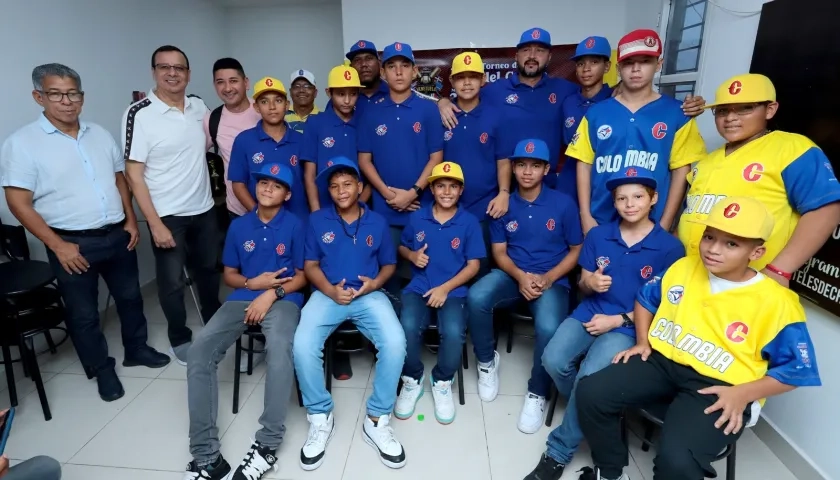 Integrantes del cub de béisbol Blue Jays de Barranquilla.