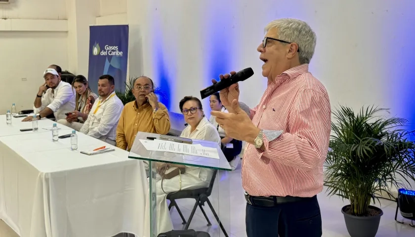 Ramón Dávila, gerente de Gases del Caribe, durante su intervención. 