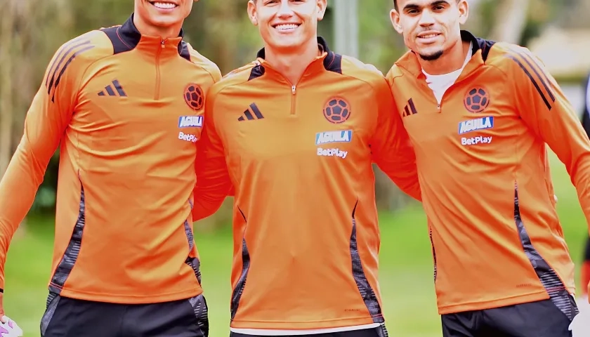 Richard Ríos, James Rodríguez y Luis Díaz durante el entrenamiento de este martes. 