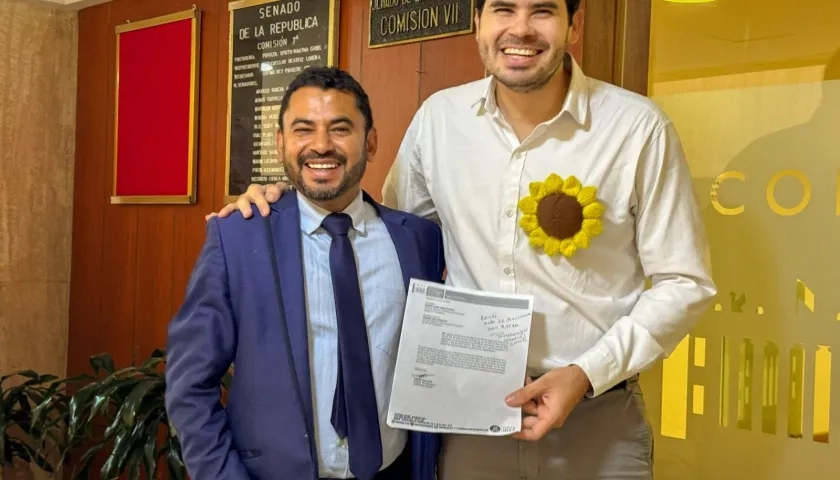 El senador Fabián Díaz (Alianza Verde) presentó la ponencia alternativa de la Reforma a la Salud