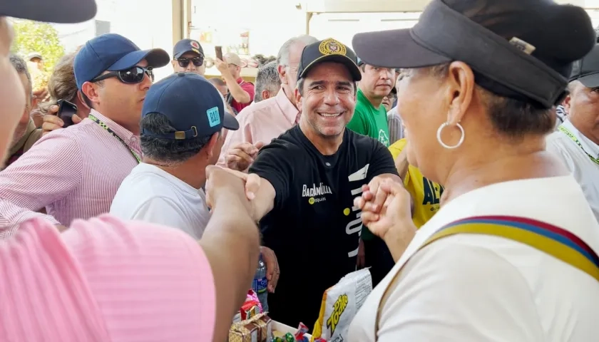 El alcalde Alejandro Char hizo el anuncio en la inaguración del Gran Bazar.