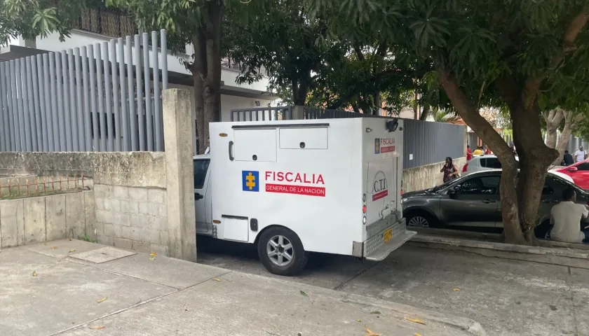 El cuerpo del hombre baleado fue llevado a Medicina Legal. 