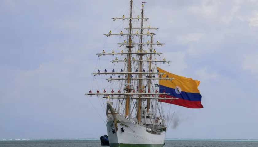 El 'ARC Gloria' llegó este lunes al puerto de Civitavecchia.