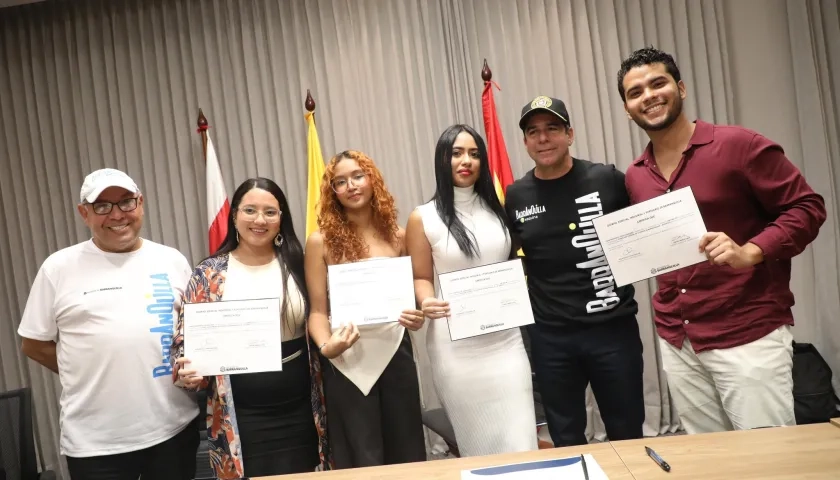 El Alcalde Alex Char y los Consejeros.