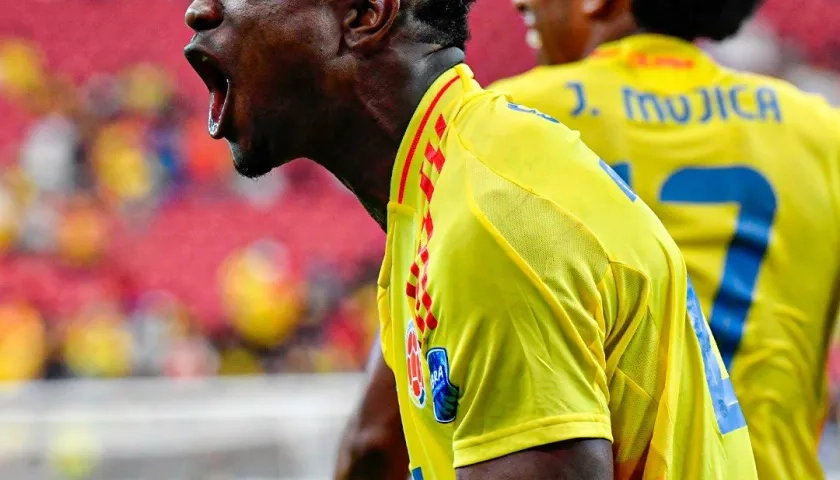 Jhon Córdoba grita a todo pulmón su gol contra Costa Rica.