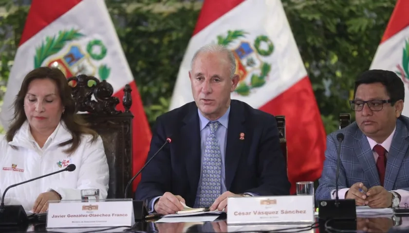 Javier González-Olaechea, canciller peruano. 