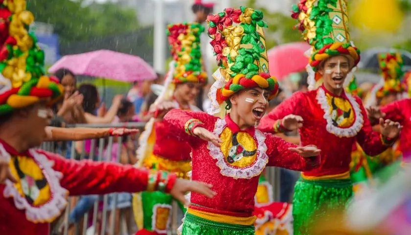 La comparsa Torito en Carnaval enamoró en el desfile.